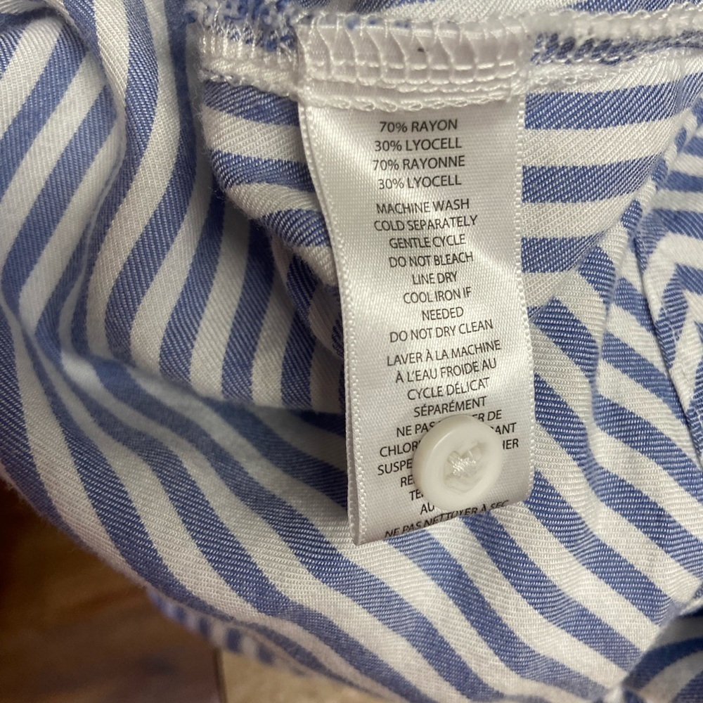 Beach lunch lounge button up blue white striped shirt top size XL short sleeve - Picture 3 of 3